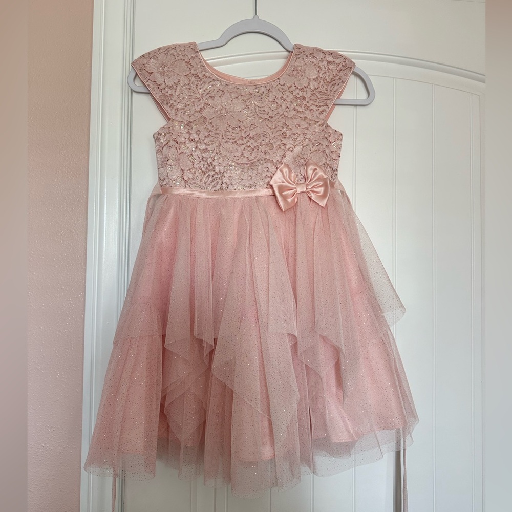 Girls dress